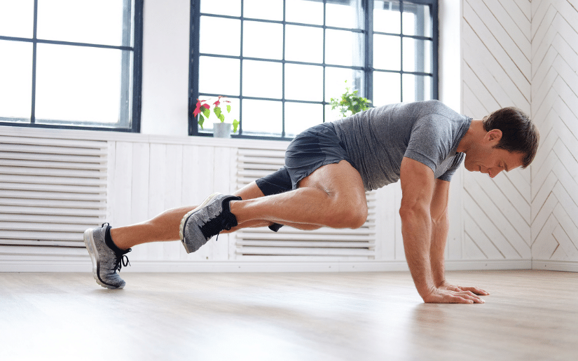 Can you work out abs every day? It depends on your goals and fitness level. Here's what you need to know about the pros and cons of daily ab workouts!